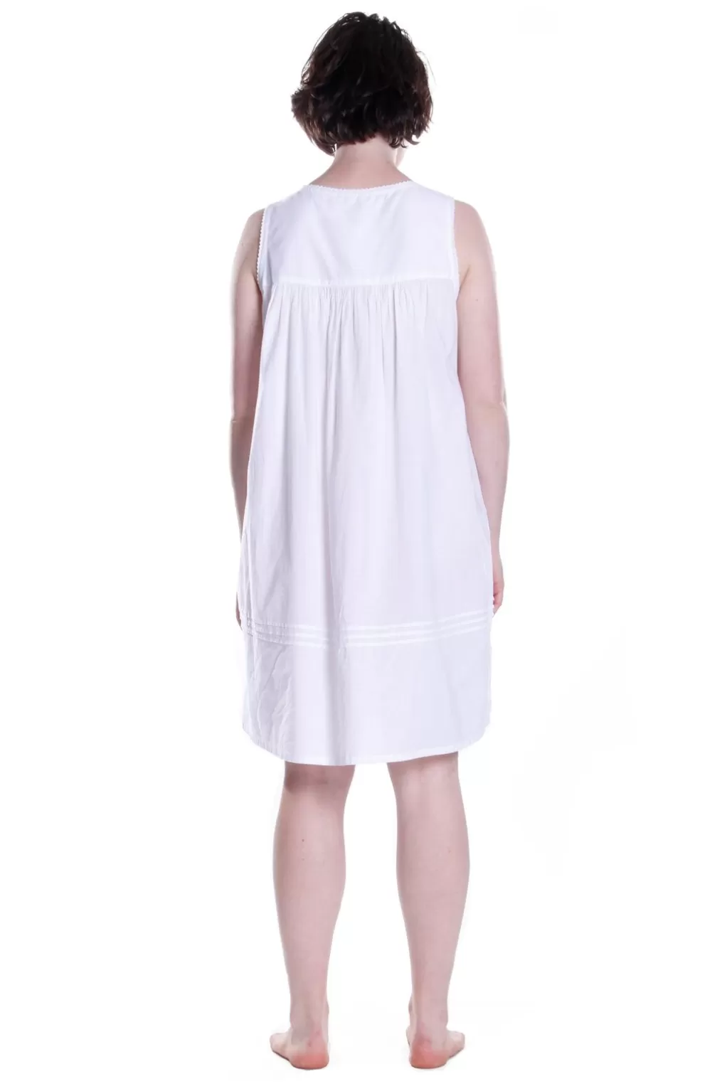 La Cera™ 100% Cotton Sleeveless Embroidered Chemise