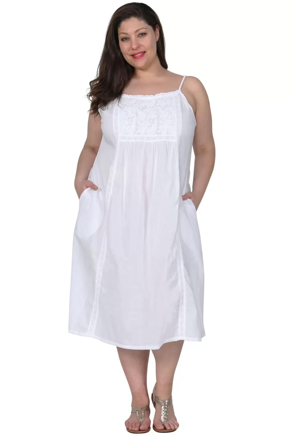 La Cera™ La Cera Plus Size Embroidered Bib Yoke Sleeveless Gown