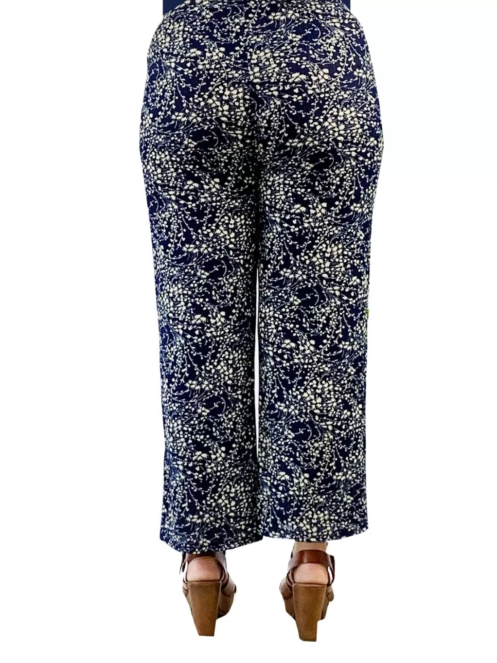 La Cera™ Plus Size La Cera Lucerne Floral Cropped Pant