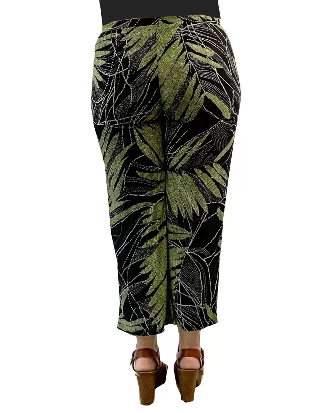 La Cera™ Plus Size La Cera Savannah Palm Print Cropped Pant