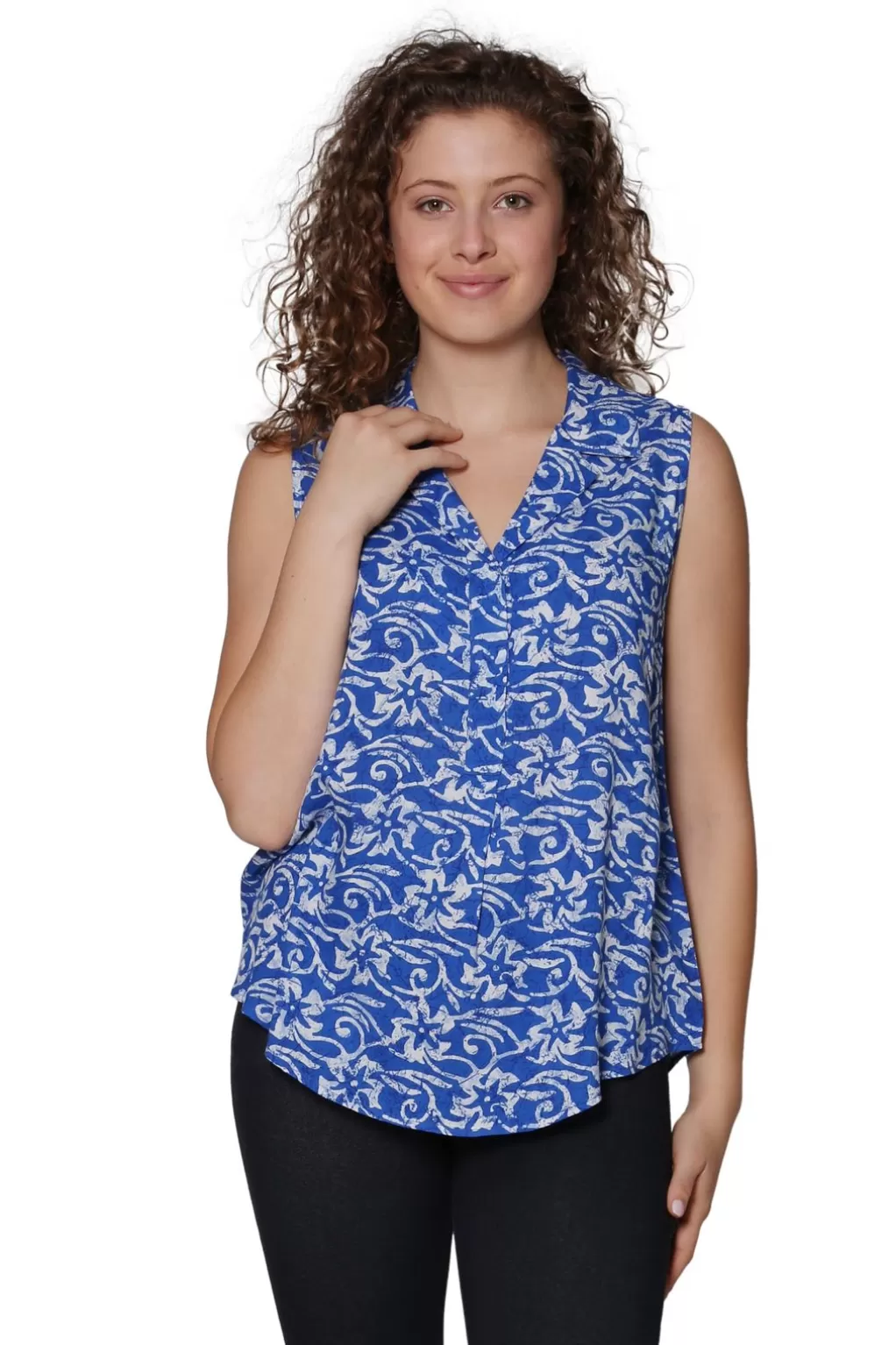 La Cera™ Printed Rayon Sleeveless Button Front Top